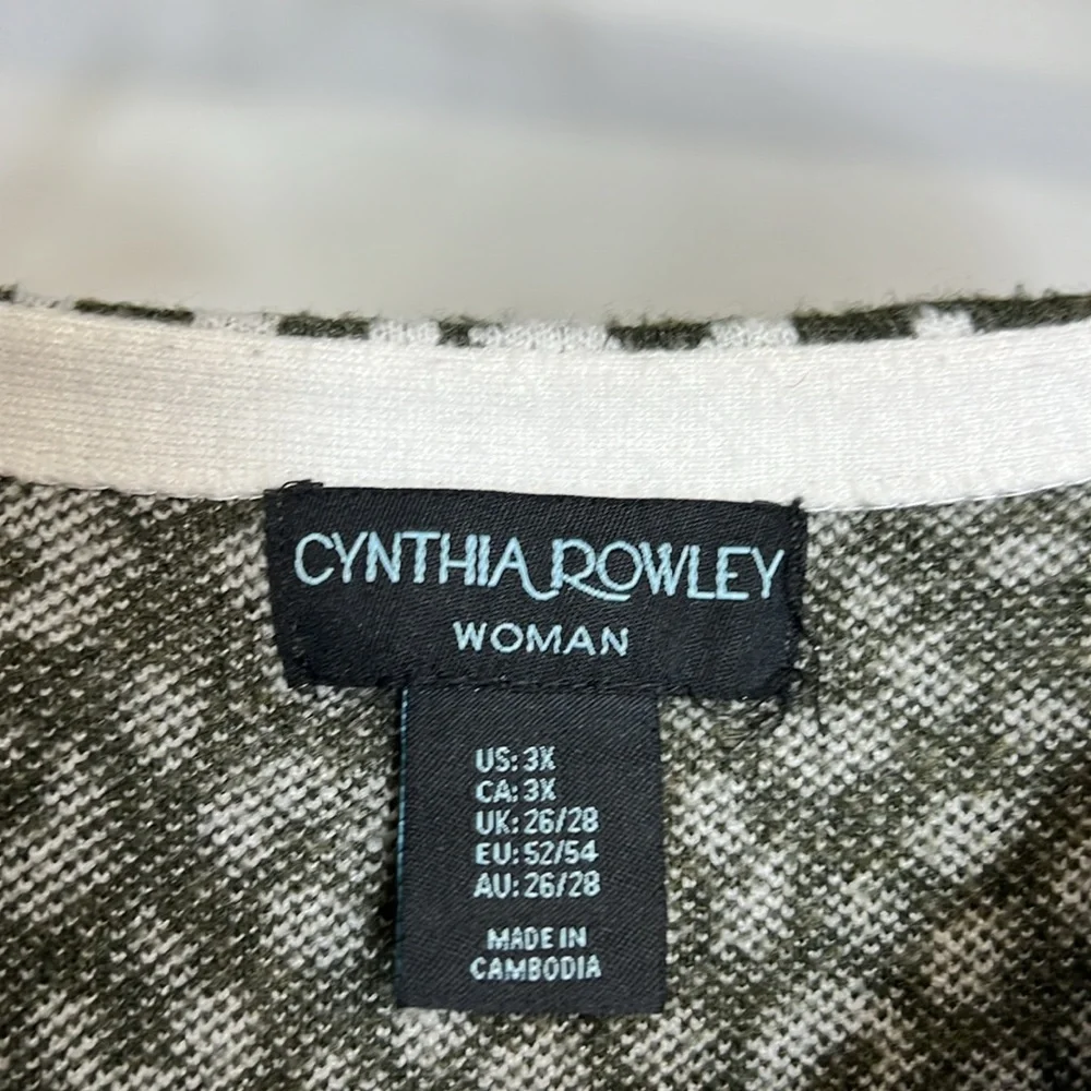 Cynthia Rowley 3/4 Sleeve Green and White Leopard Sweater-‎ 3X